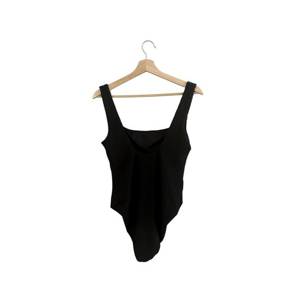 Show Me Your Mumu The Scrunch One Piece in Black Scrunch XL - Picture 3 of 6